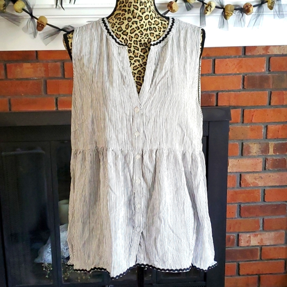 Sleeveless babydoll tunic ricrak